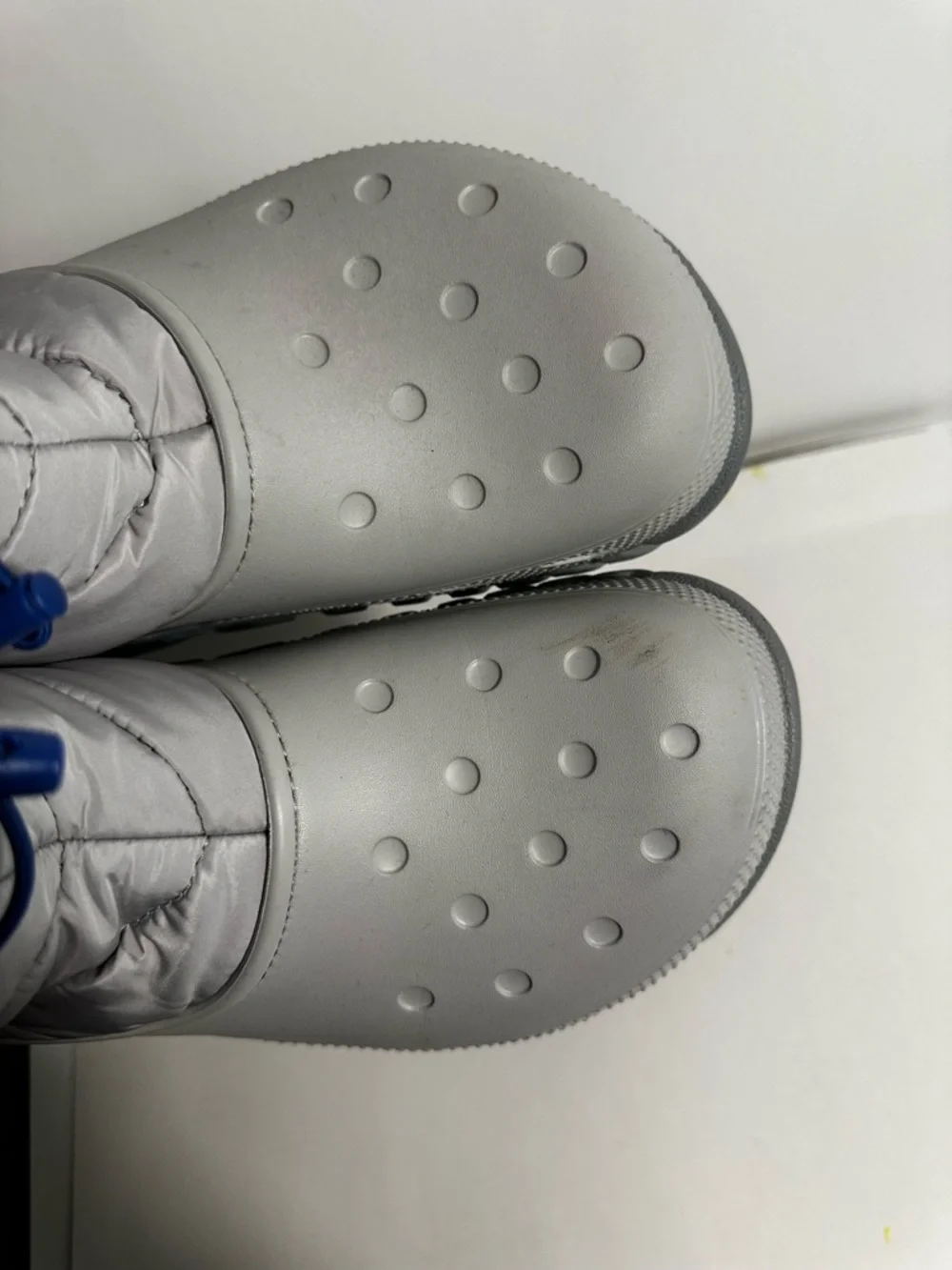 Crocs Duet Max II Boots Men's Size 10 - Women’s Size 12 (208773-1FT)